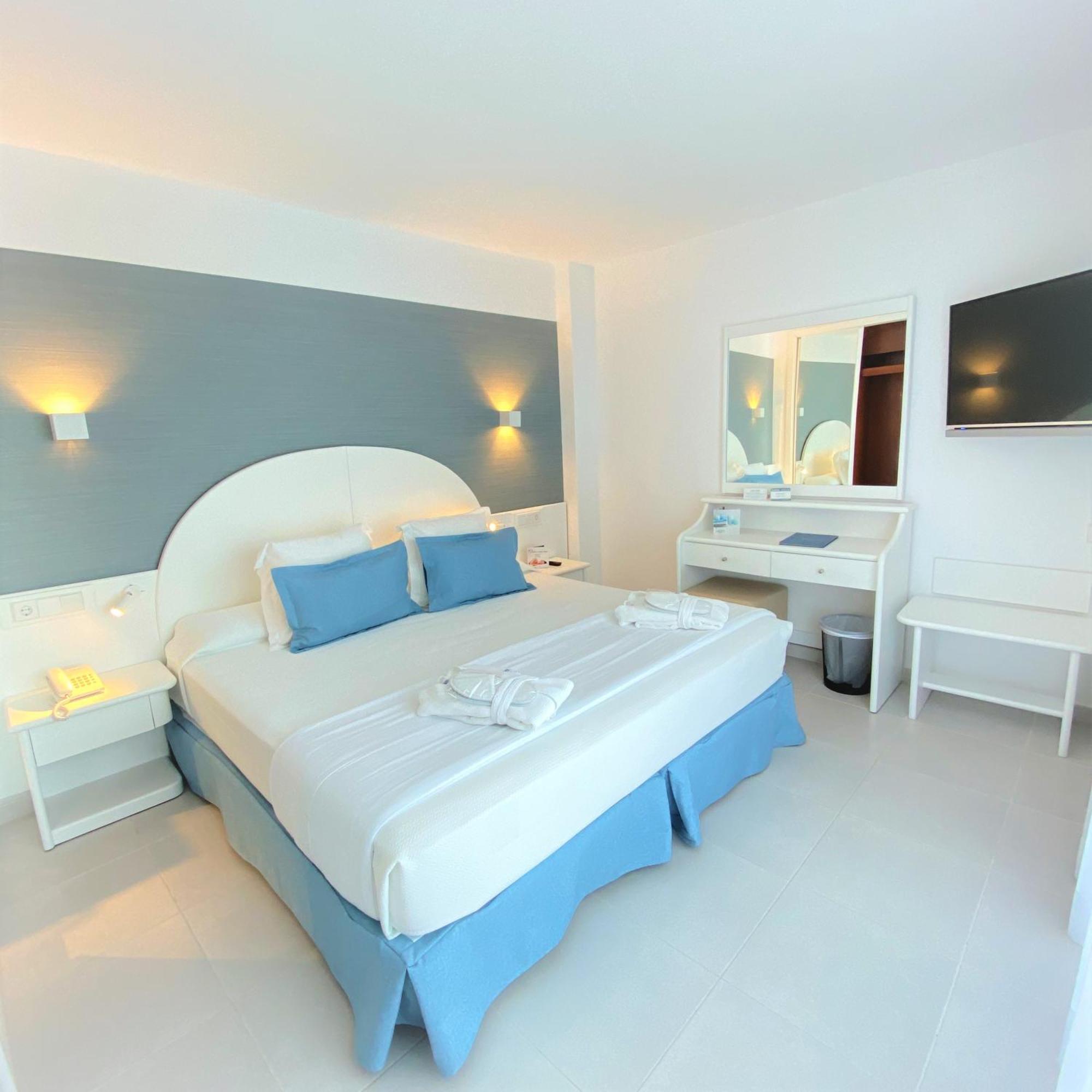 Reverence Life Hotel - Adults Only Santa Ponsa Oda fotoğraf